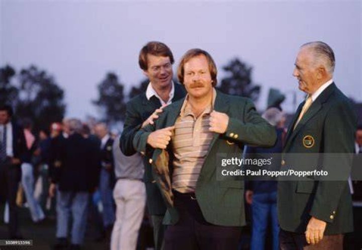 1982 Craig Stadler wins shortest Masters playoff 2022 Masters