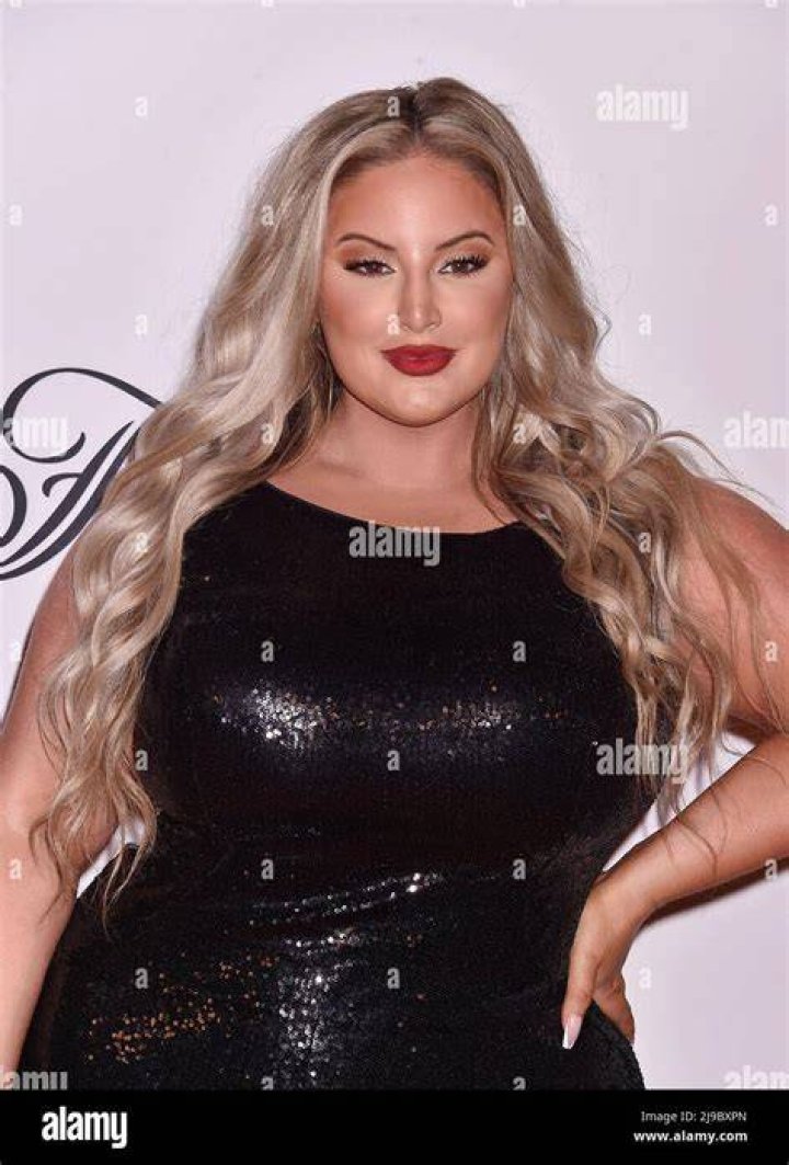 33 Best Ashley Alexiss Plus Size Model Images in Jun 2020 Baked Goods