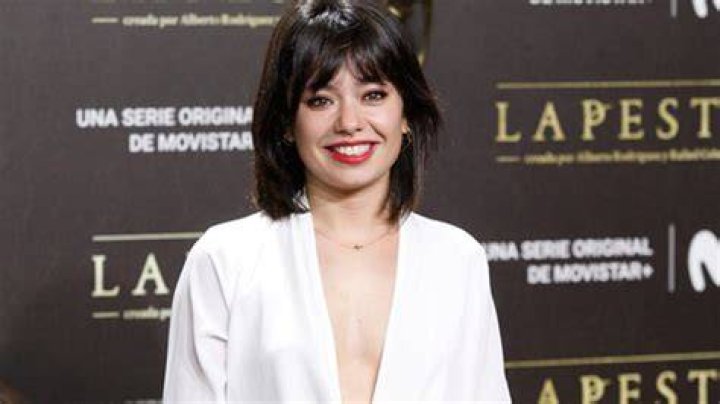 Anna Castillo presume de cuerpo al natural con la ducha al aire libre