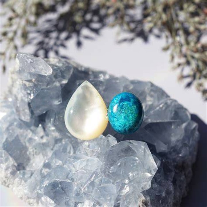 Aurore Quartz Manalys Jewelry