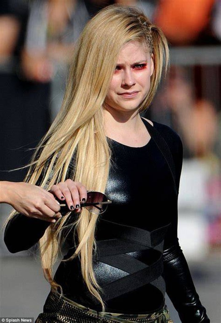 Avril Lavigne sparks more pregnancy rumours as she steps out looking