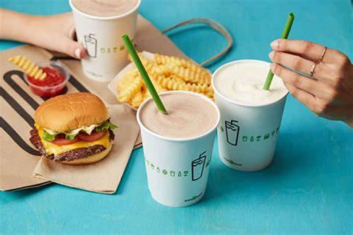 Baton Rouge&rsquo;s Shake Shack set to start serving up burgers Nov. 14