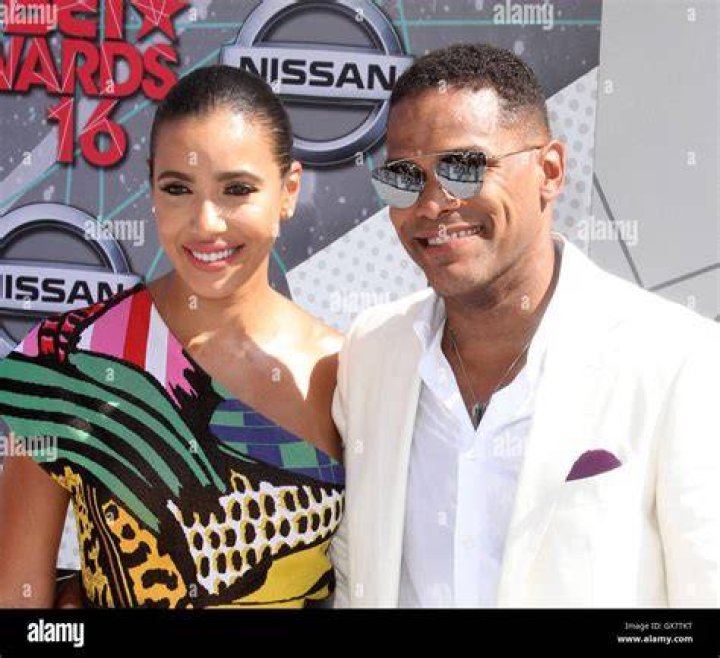 Beach Bodies Maxwell & Julissa Bermudez Play On Miami Beach