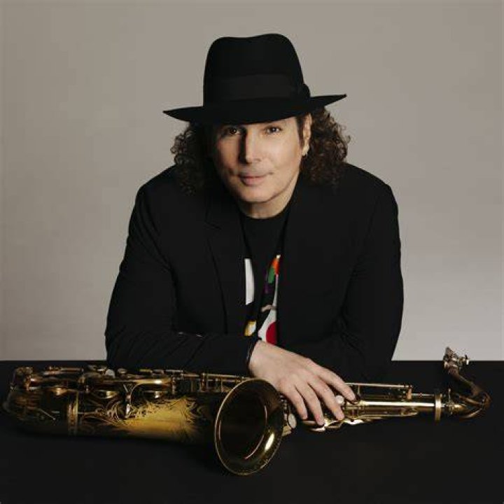 Boney James Headlines the Annual Lovers and Friends Valentine&rsquo;s Day Concert 2020 Schmooze Jazz