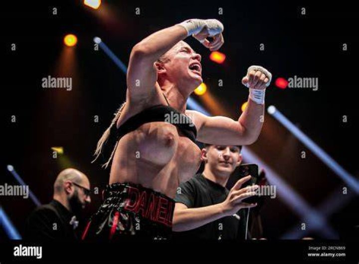Boxing Daniella Hemsley's celebration rejected by boxing's biggest