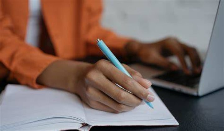 Brigit vs. Credit Strong Brigit Blog