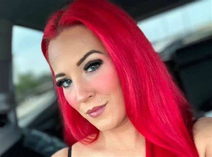 Brooke Blaze Biography born2gamer