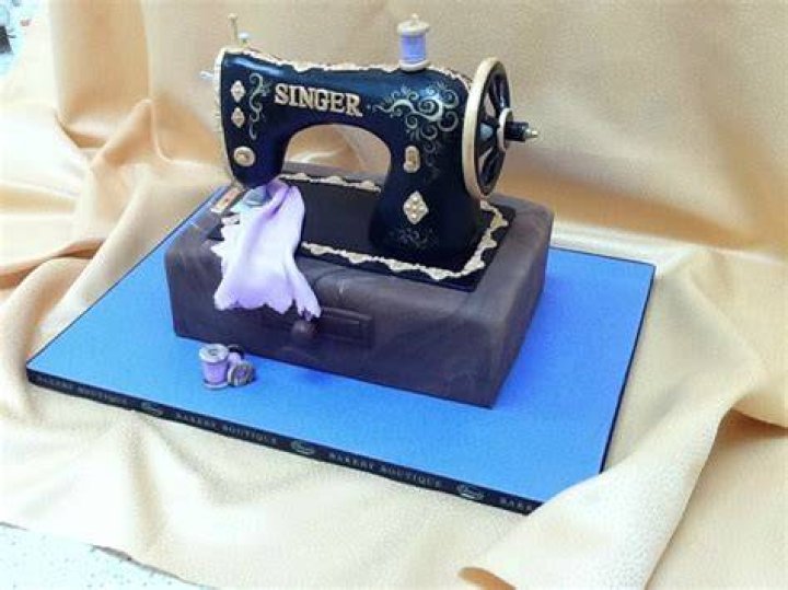 Brooklyn Bakery Custom Cakes Singer Sewing Machine