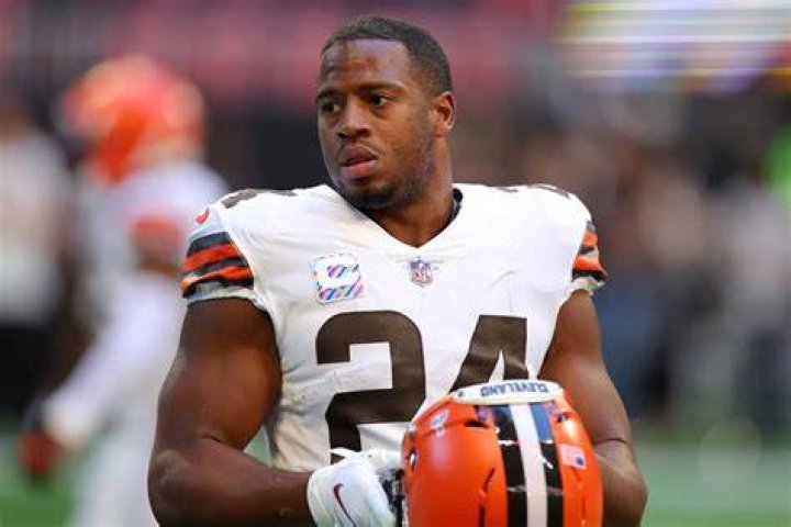 Browns rookie Nick Chubb donates helmets to Cedartown High Columbus