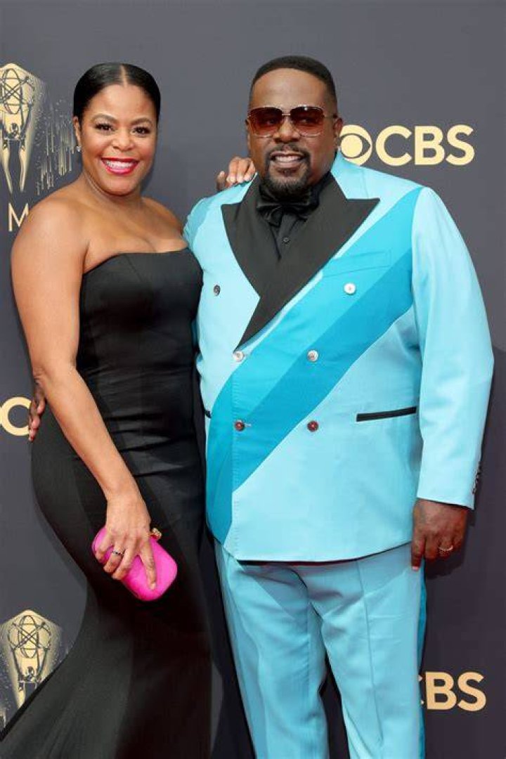 Cedric the Entertainer and wife arriving at The "Swordfish" premiere at