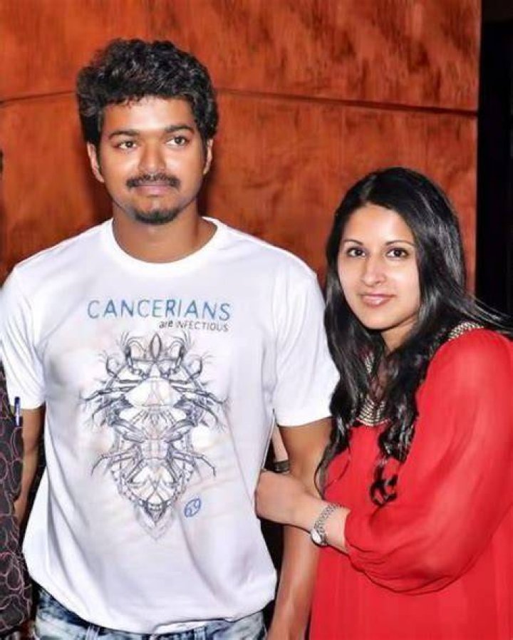 cinema Actor VIJAY with his wife SANGEETHA recent photos