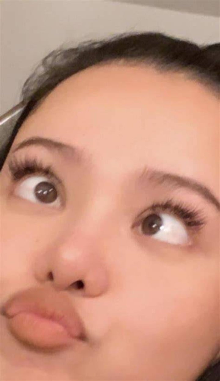 damn /r/BellaPoarch Bella Poarch Know Your Meme