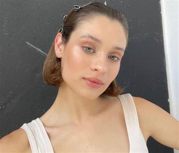 Daniela Melchior in Bathing Suit Says "Gotta Find New Hobbies" &mdash; Celebwell