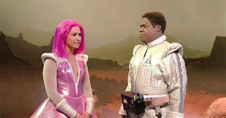 Demi Lovato Joins Tracy Astronaut Jones On 'SNL' & It's The
