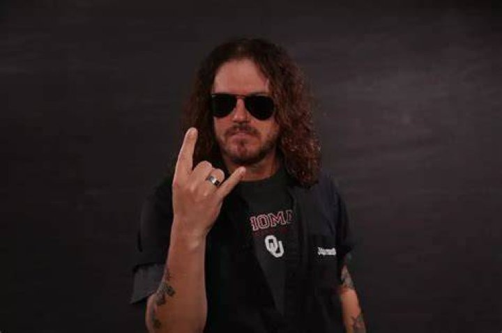 Dizzy Reed News