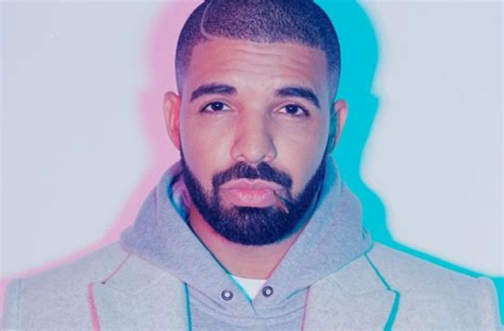 Drake Height Weight Body Measurements Bio Awards