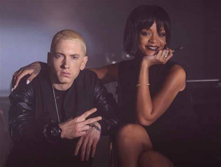 Eminem and Rihanna Fond d'&eacute;cran and Arri&egrave;rePlan 1360x1029 ID