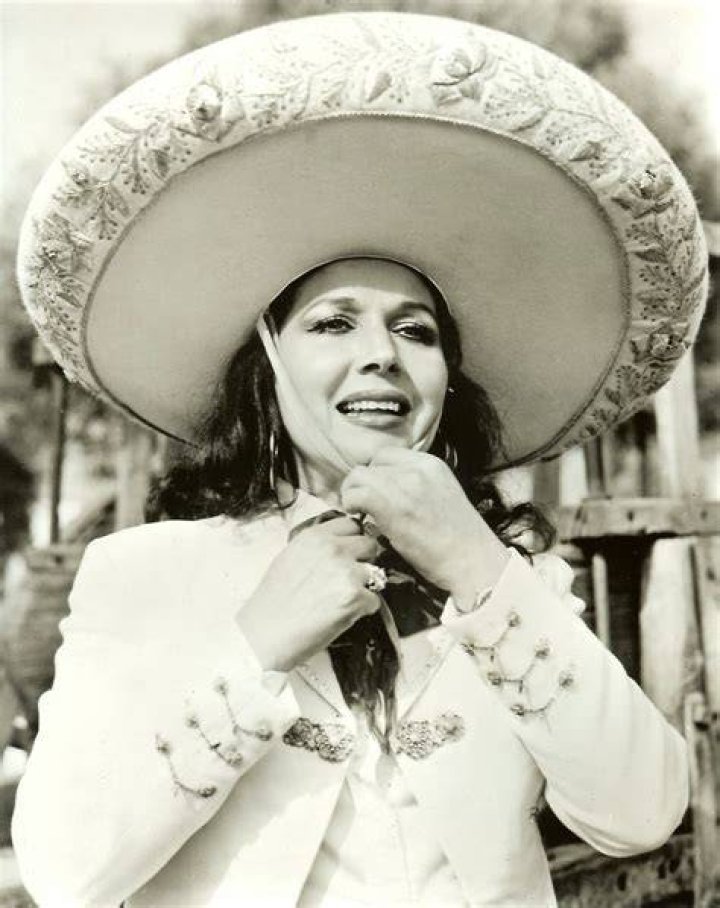 Fallece Flor Silvestre, la legendaria cantante del g&eacute;nero regional