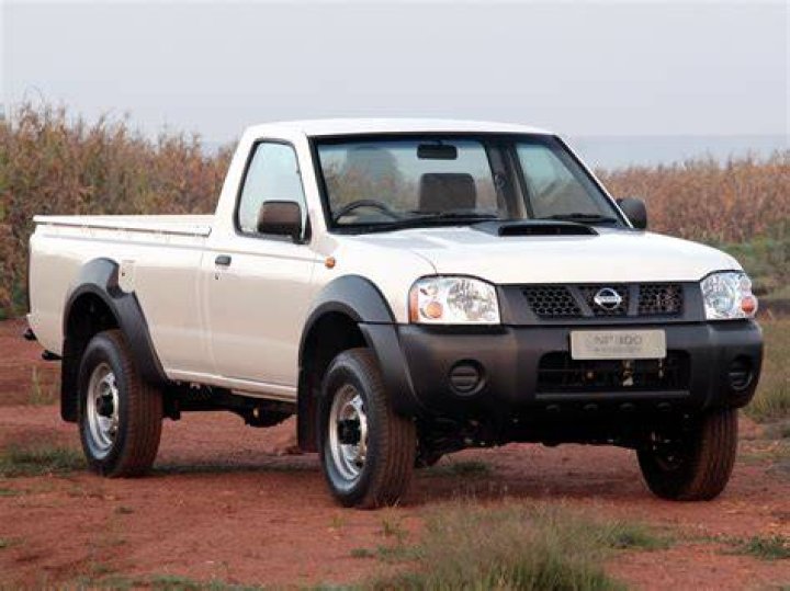 File2009 Nissan NP300 Pickup front.jpg Wikimedia Commons