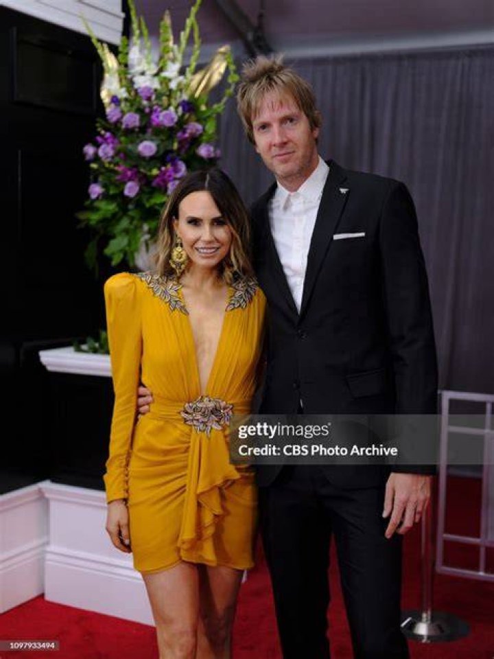 Keltie Knight & Husband Chris Renew Vows on East African Island 'We
