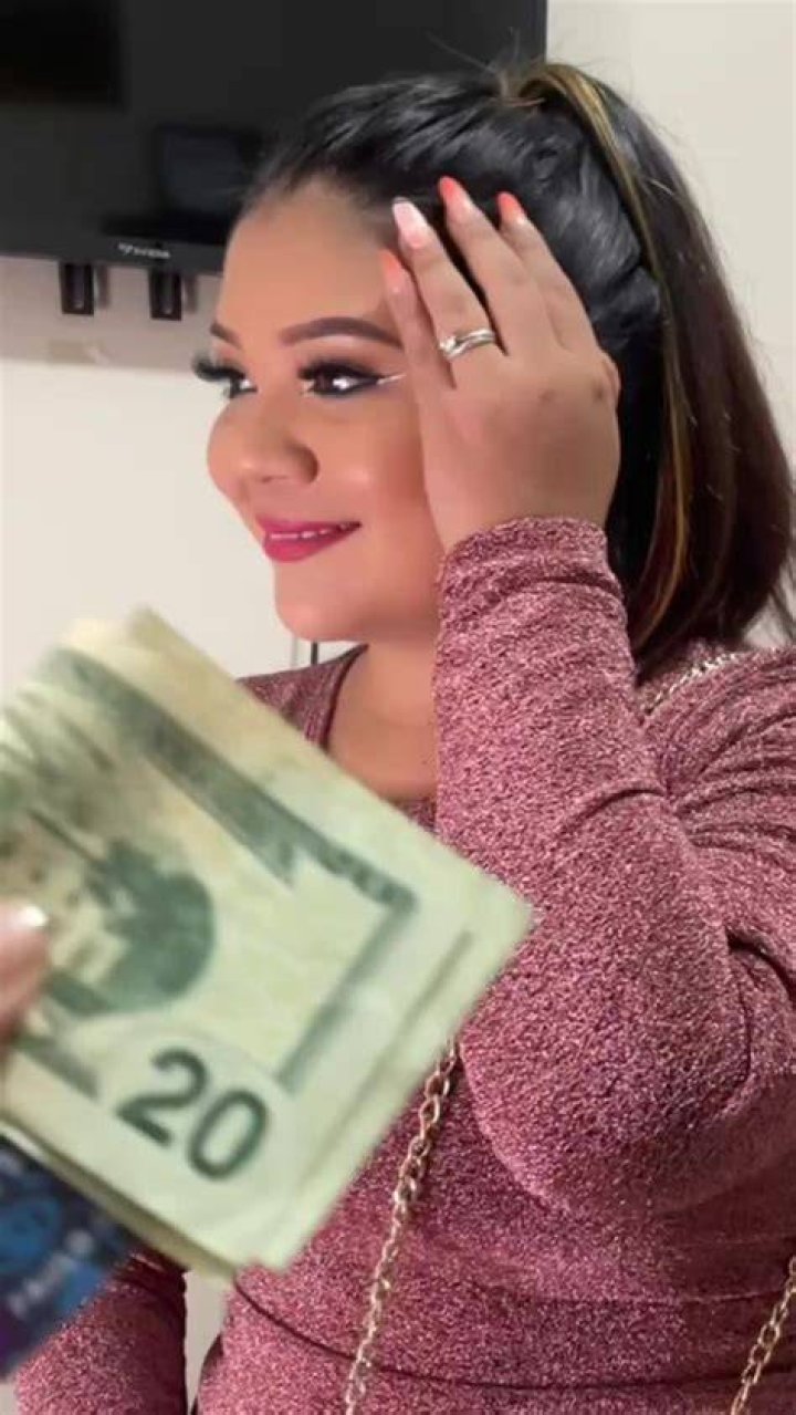 Le ofrec&iacute; dinero por desmaquillarse. Todo termin&oacute; mal pt.2😱😱 YouTube
