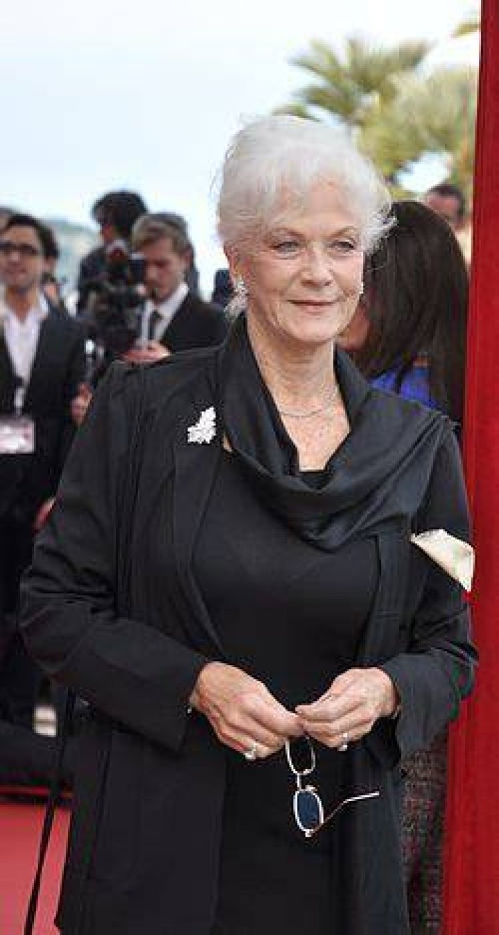 Linda Thorson Net Worth & Biography 2022 Stunning Facts You Need To Know