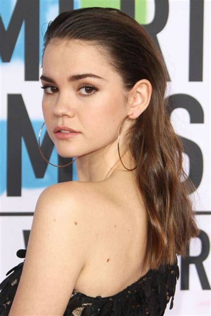 Maia Mitchell Wavy Medium Brown Barrel Curls, Bob Hairstyle Steal Her
