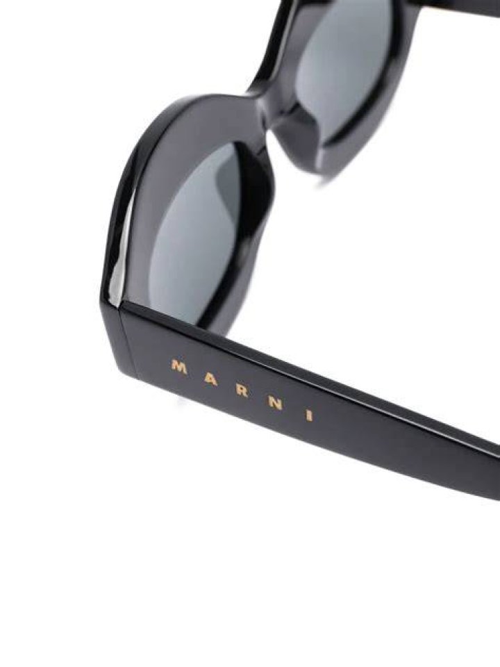 MARNI EYEWEAR ROUND FRAME SUNGLASSES. marnieyewear Round Eyewear