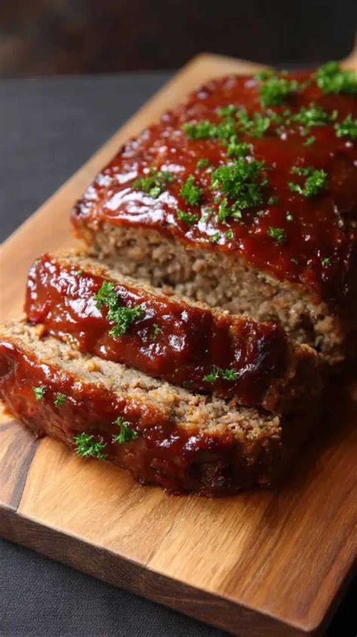 Meatloaf for Sunday Dinner... Cooking with Brenda Gantt Sweet