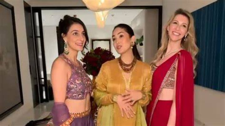 Mira Rajput gives glimpses of her mother Bela Rajput's sumptuous
