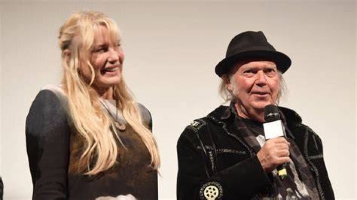 Neil Young confirms he and Daryl Hannah are married 9Celebrity