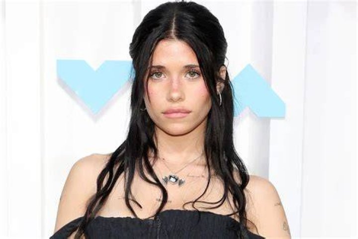 Nessa Barrett Bio, Age, Height, Wiki Instagram Biography