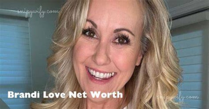 Net Worth 2022 of Brandi Brandt, Bio, Age, Husband, Kids, Tattoo, Height