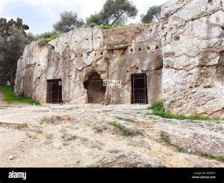 &Omicron; &laquo;&Iota;&sigma;ά&alpha;&kappa;&raquo; &alpha;&nu;έ&beta;&alpha;&sigma;&epsilon; &tau;&eta; &sigma;&tau;ά&theta;&mu;&eta; &tau;&omega;&nu; &upsilon;&delta;ά&tau;&omega;&nu; Newsbomb &Epsilon;&iota;&delta;&eta;&sigma;&epsilon;&iota;&sigmaf; News