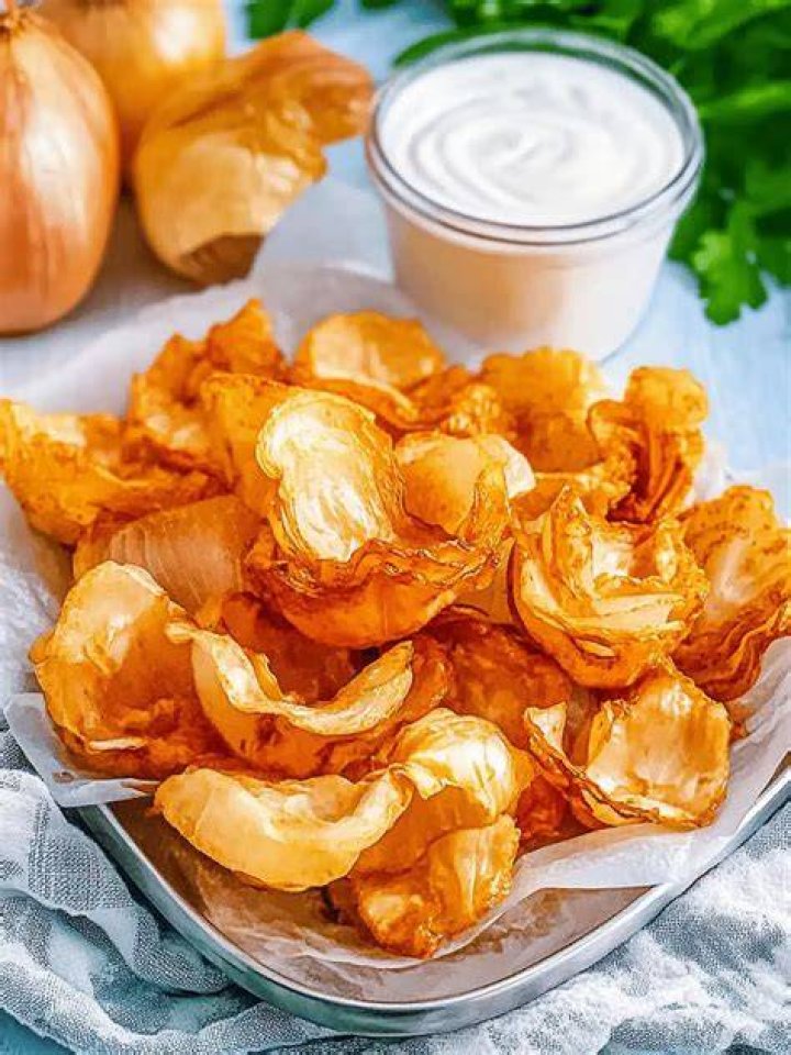 Onion Petals With Dipping Sauce LA At Home