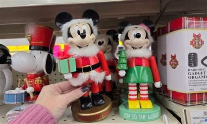 PAIR OF DISNEY CVS NUTCRACKERS MICKEY AND MINNIE MOUSE CHRISTMAS eBay