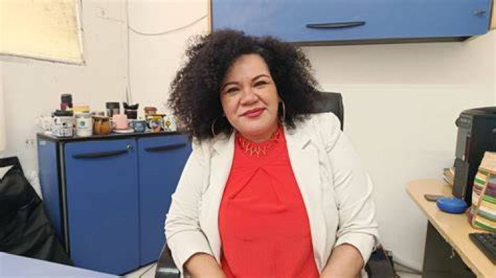 PAOLA CASTILLO Castillos, Conductores