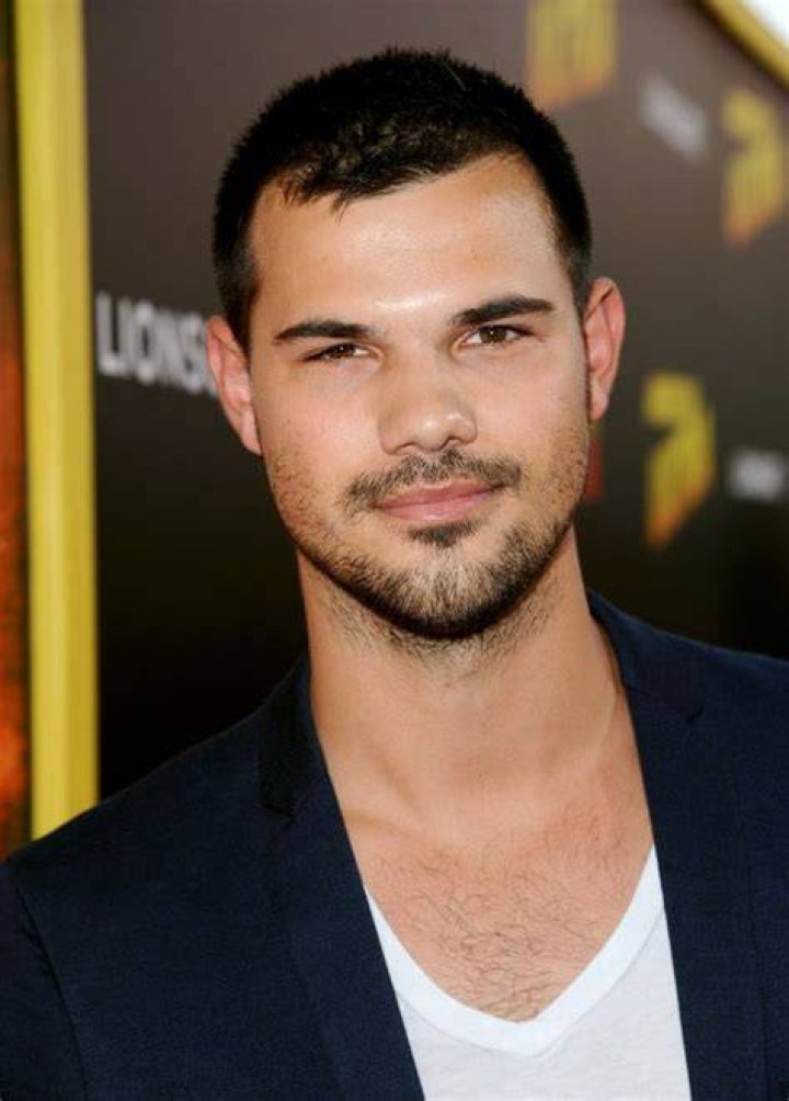 Pin on Taylor Lautner