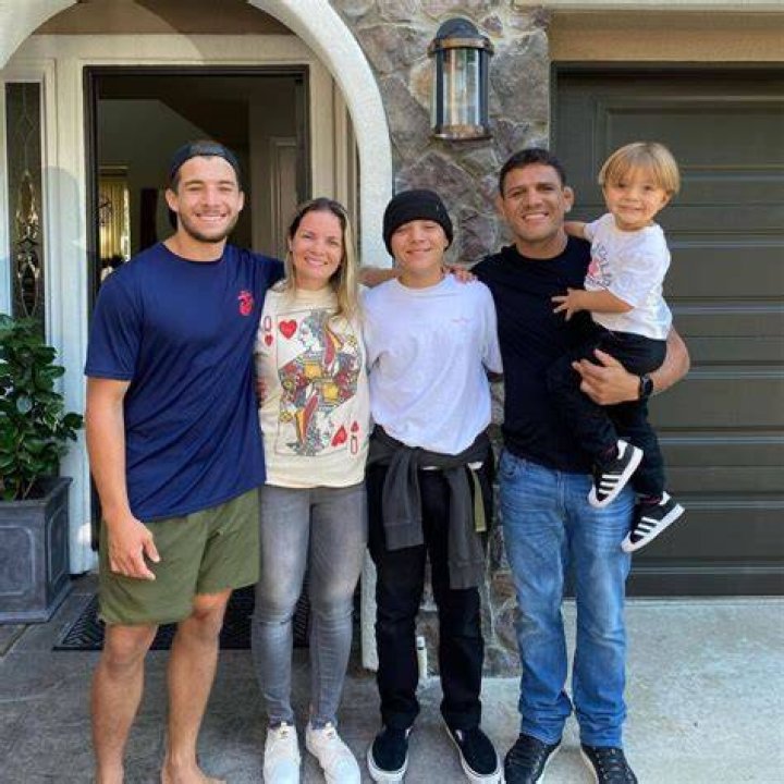 Rafael Dos Anjos wife Who is the former world champion hitched to for 15 long years? FirstSportz