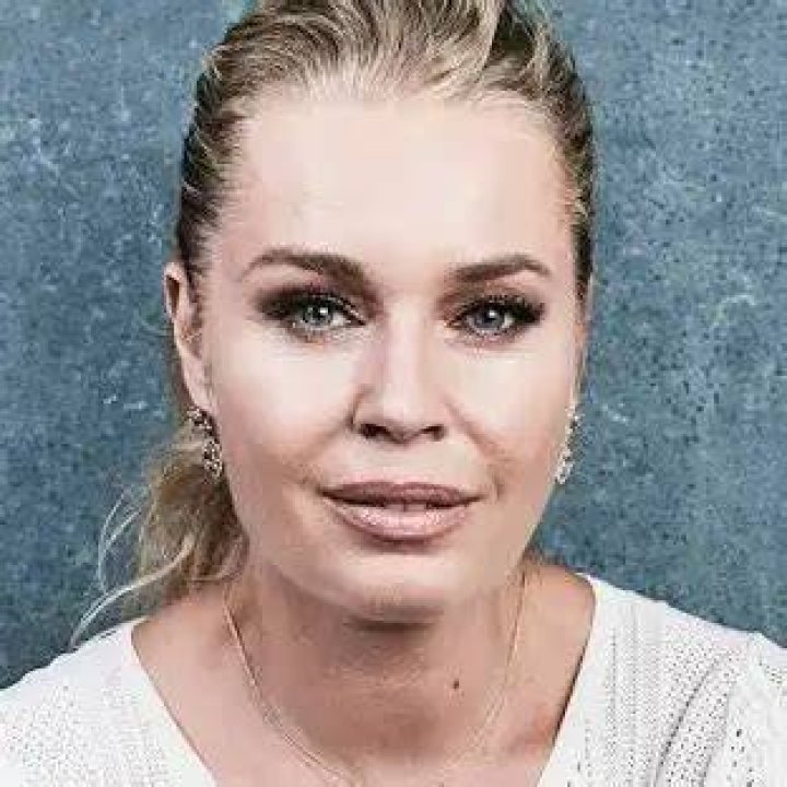 Rebecca Romijn Bio, Wiki, Net Worth, Married, Husband, Age, Height
