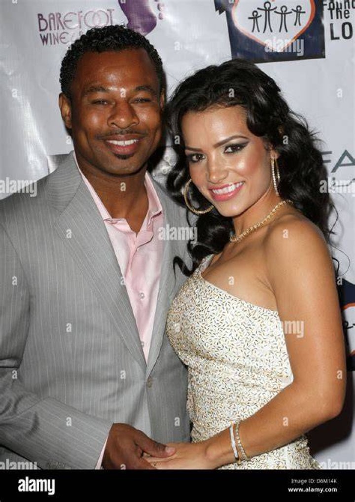 Shane Mosley Knew Bella Gonzalez Once First and Ten Sports
