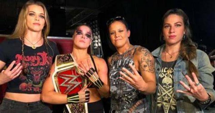 Shayna Baszler Relieved WWE Hasn't Made Much Of Her Friendship With