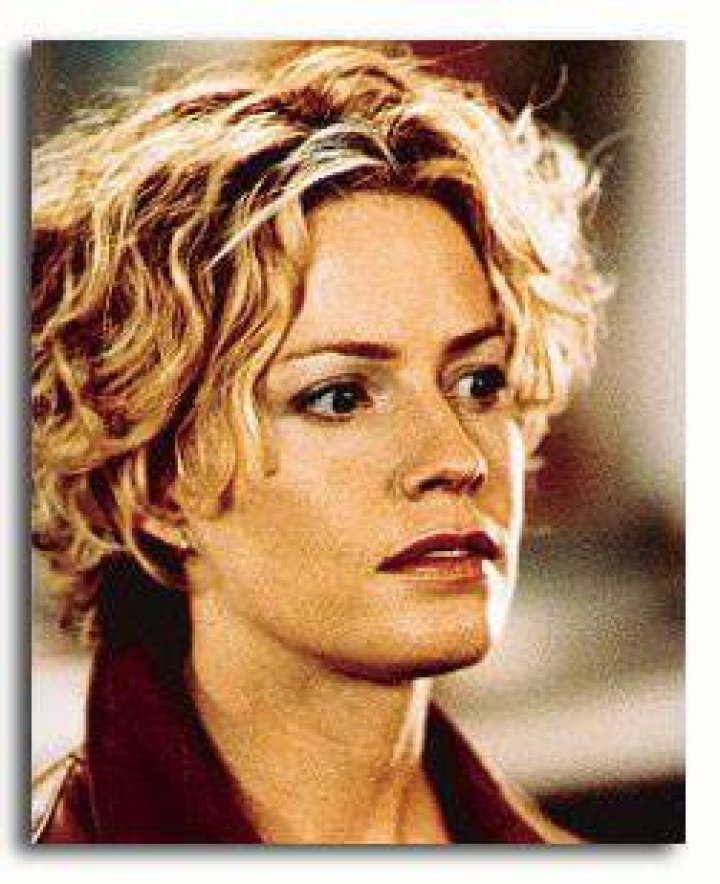 (SS2323633) Movie picture of Elisabeth Shue buy celebrity photos and