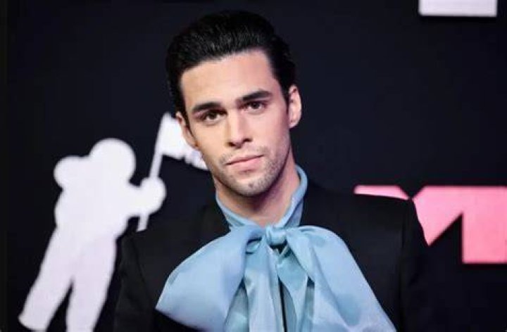 Stephen Sanchez Biography, Height, Age, Facts, & Life Story 2023