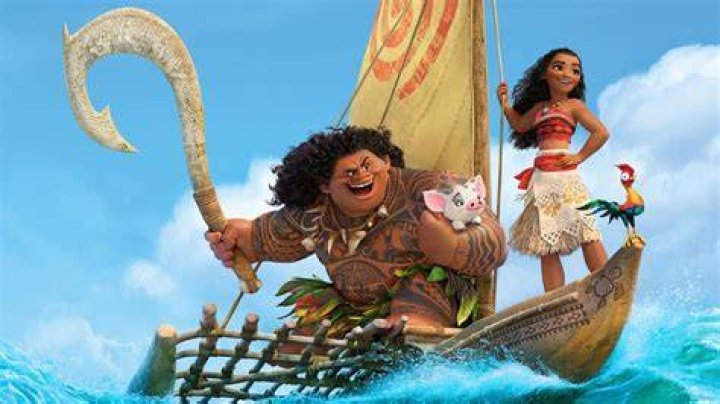 The full scene of Moana singing "How Far I'll Go" is finally here to