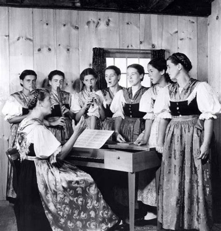 The Story of The Trapp Family Singers by Maria Von Trapp True Story and The Inspiration for The