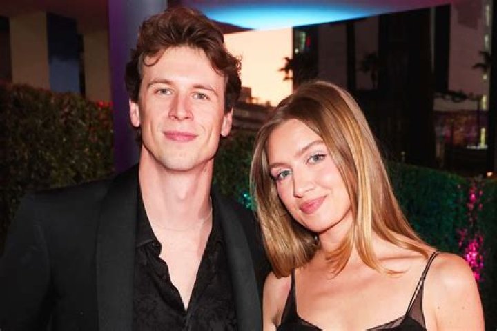 TikTok&rsquo;s Anna Sitar and Josh &ldquo;Bru&rdquo; Brubaker Finally Confirm Their