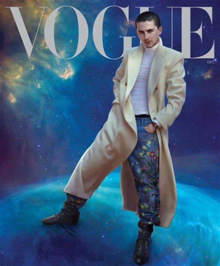 Timothée Chalamet’s Enigmatic Pool Photo: A Dive Into Celebrity Culture