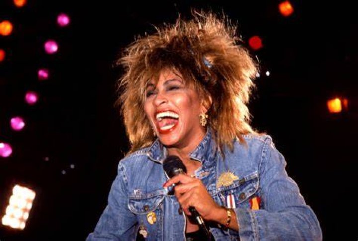 Tina Turner's Last Concert May 5, 2009 Sheffield, England NSF News
