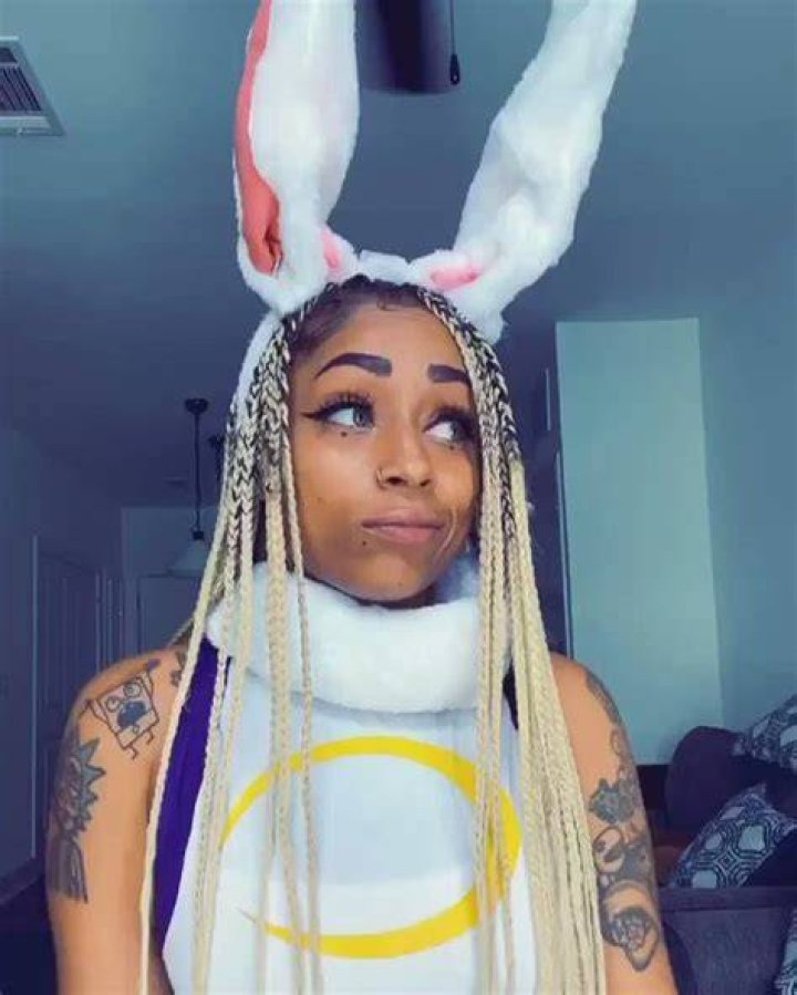 TW Pornstars 3 pic. Ishmcfly. Twitter. Now ima slutty avatar 🤪 Like